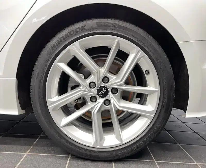 Audi A5 2021 Sportback 40 TFSI Fashionable Elegant Model — миниатюра 6