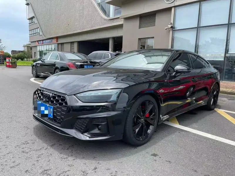Audi A5 2021 Sportback 40 TFSI Fashionable Elegant Model — миниатюра 1