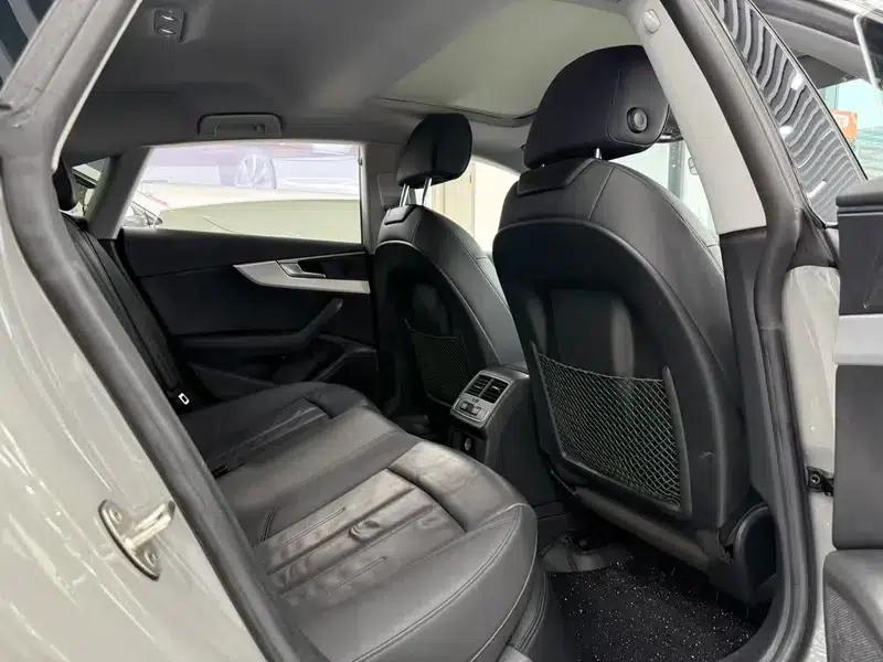 Audi A5 2022 Sportback 40 TFSI Fashionable Elegant Model — миниатюра 14