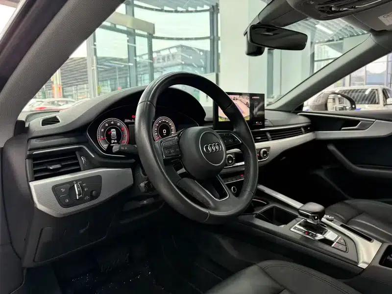 Audi A5 2022 Sportback 40 TFSI Fashionable Elegant Model — миниатюра 10