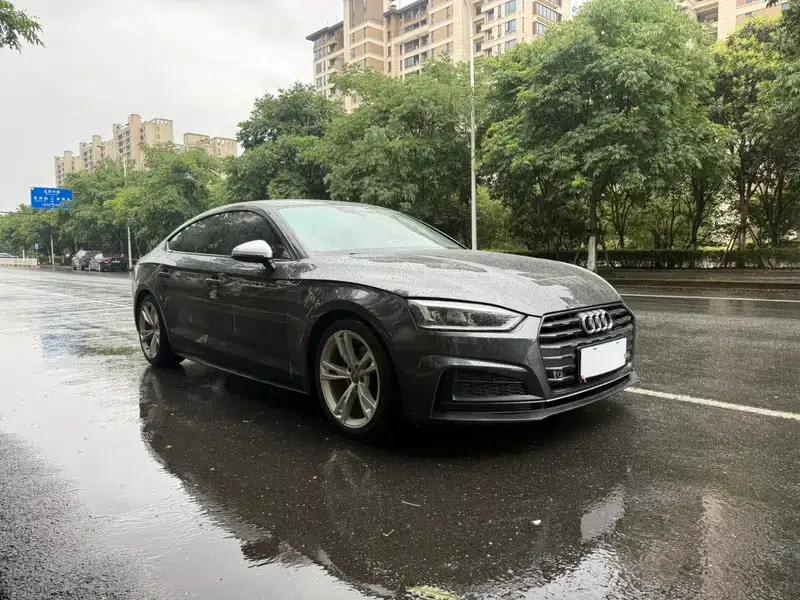 Audi A5 2019 Sportback 40 TFSI Fashion Edition (National V Emission Standard) — миниатюра 3