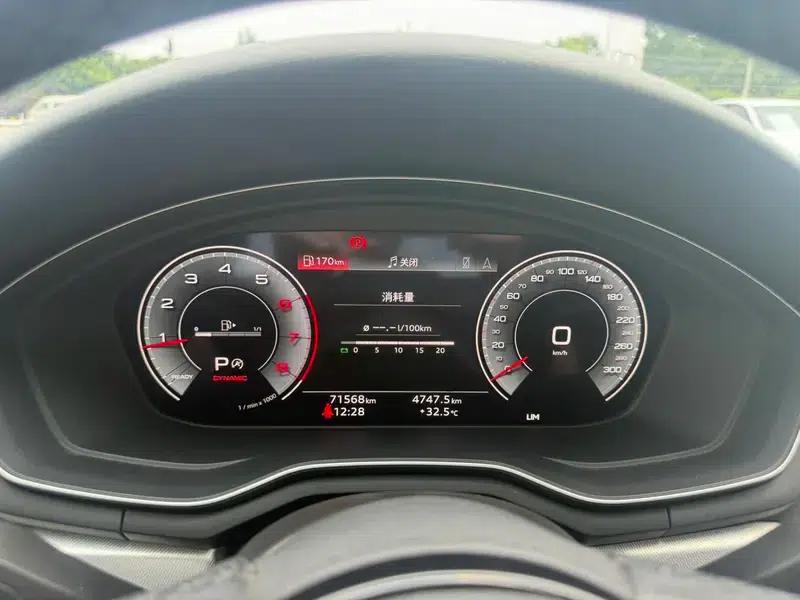 Audi A5 2021 Sportback 40 TFSI Fashionable Elegant Model — миниатюра 8
