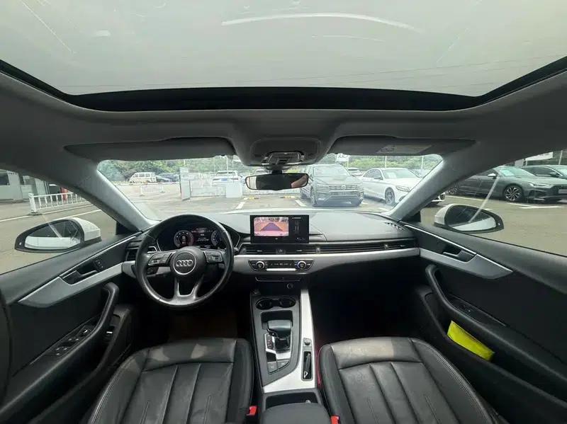 Audi A5 2021 Sportback 40 TFSI Fashionable Elegant Model — миниатюра 9