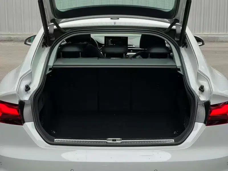 Audi A5 2024 Sportback 40 TFSI Fashion Dynamic Edition — миниатюра 23