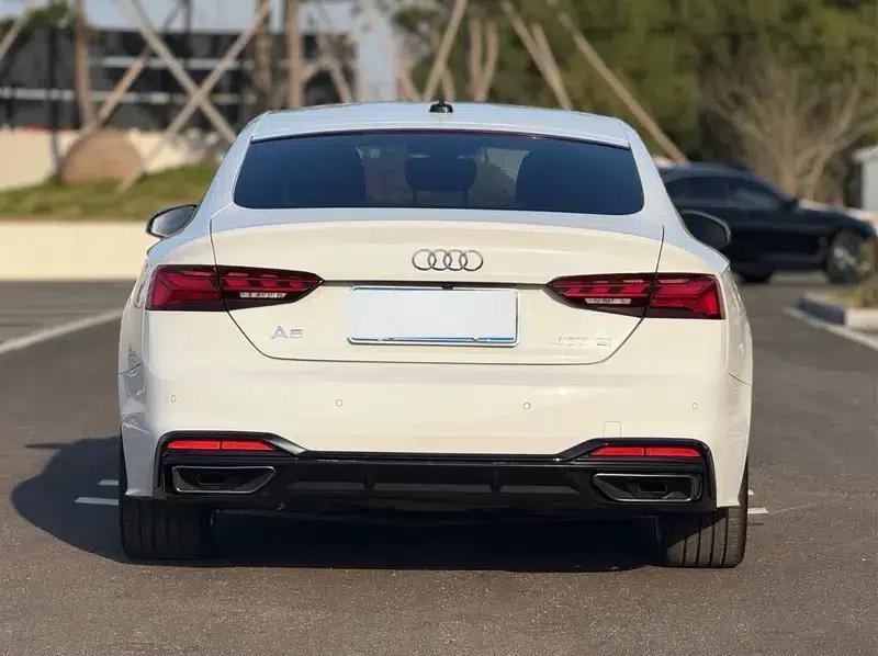 Audi A5 2022 Sportback 40 TFSI Fashionable Elegant Model — миниатюра 5