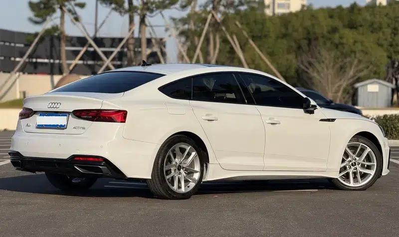 Audi A5 2022 Sportback 40 TFSI Fashionable Elegant Model — миниатюра 6