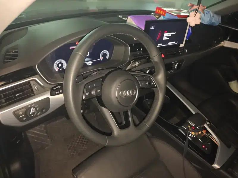 Audi A5 2022 Sportback 40 TFSI Fashionable Elegant Model — миниатюра 11