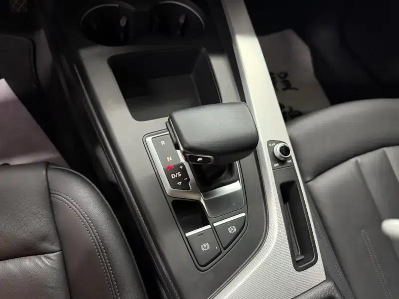 Audi A5 2021 Sportback 40 TFSI Fashionable Elegant Model — миниатюра 12