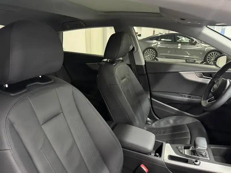 Audi A5 2021 Sportback 40 TFSI Fashionable Elegant Model — миниатюра 14