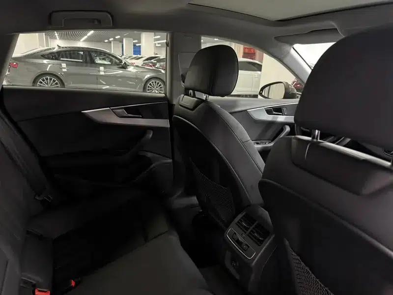 Audi A5 2021 Sportback 40 TFSI Fashionable Elegant Model — миниатюра 15
