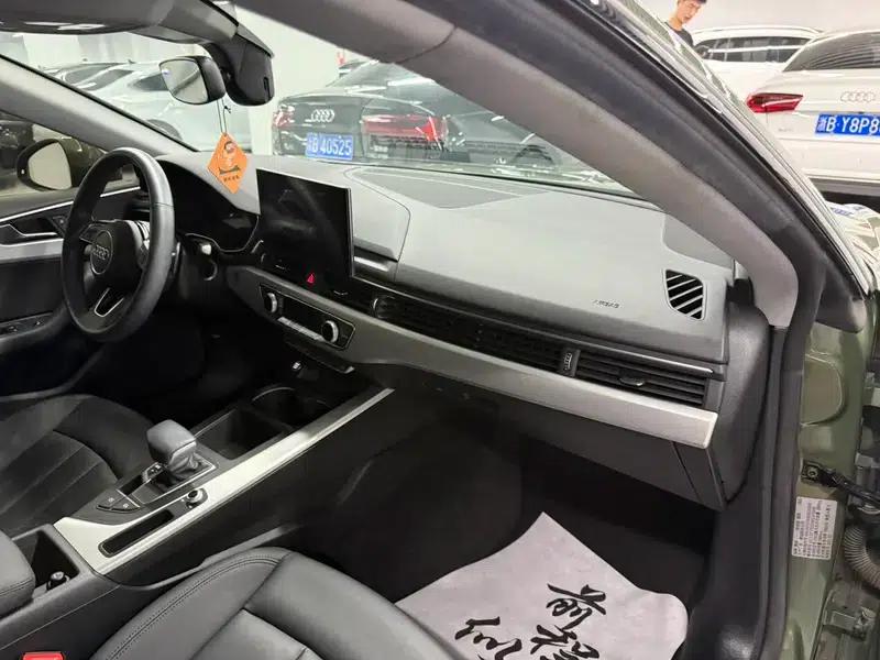Audi A5 2021 Sportback 40 TFSI Fashionable Elegant Model — миниатюра 9