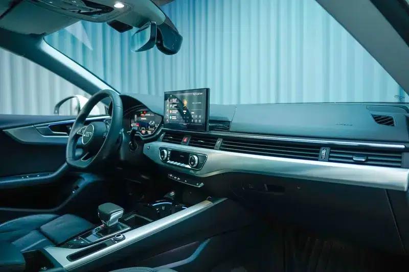 Audi A5 2023 Sportback 40 TFSI Fashion Dynamic Edition — миниатюра 7