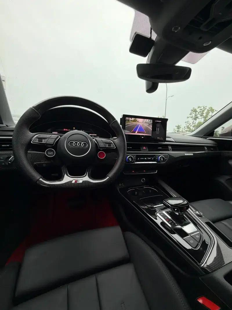 Audi A5 2022 Sportback 40 TFSI Fashionable Elegant Model — миниатюра 15