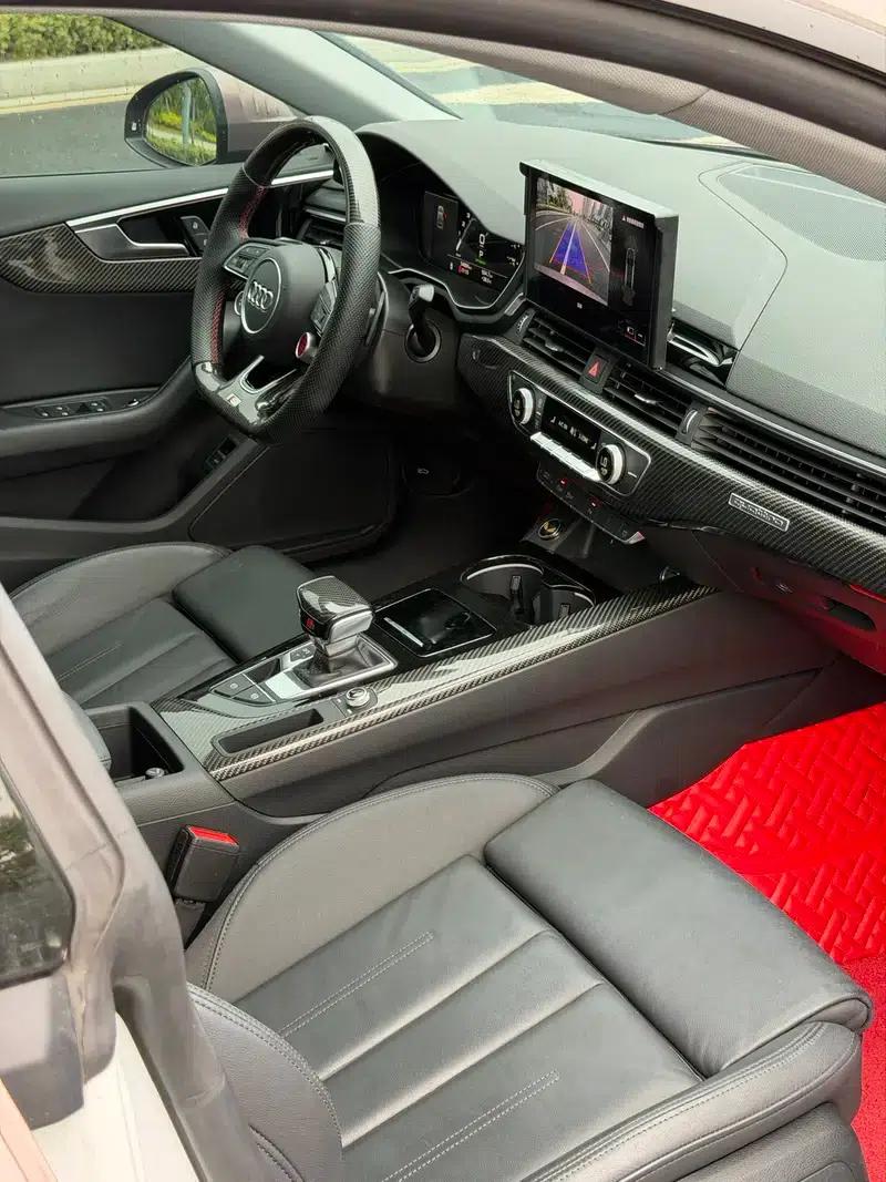 Audi A5 2022 Sportback 40 TFSI Fashionable Elegant Model — миниатюра 8