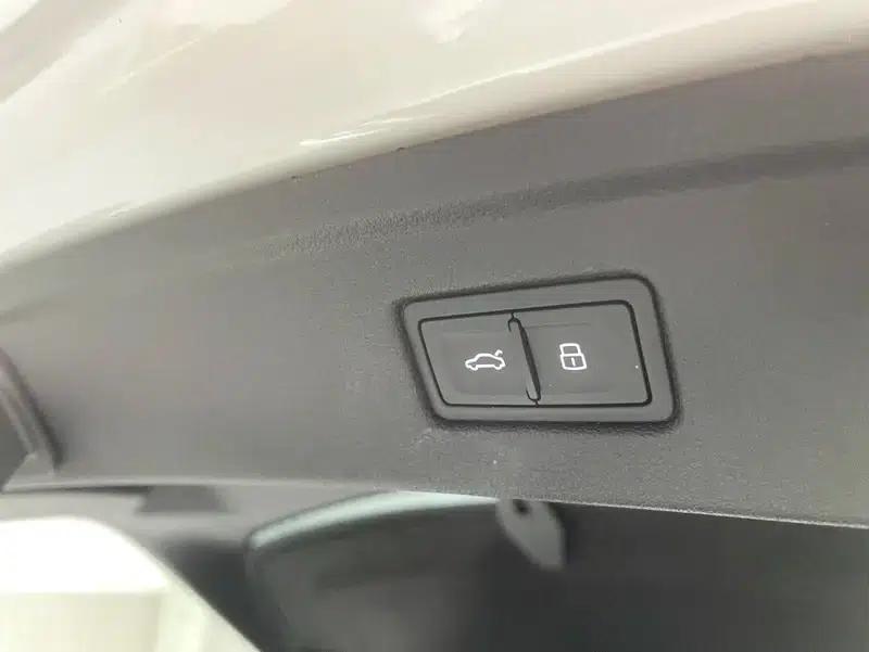 Audi A5 2023 Sportback 40 TFSI quattro Luxury Dynamic — миниатюра 9