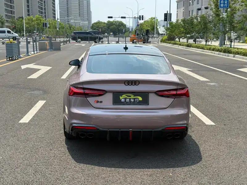 Audi A5 2022 Sportback 40 TFSI Fashionable Elegant Model — миниатюра 5