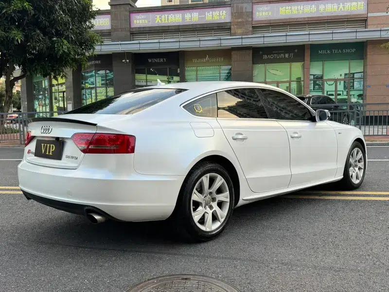 Audi A5 2010 2.0TFSI Sportback Comfort — миниатюра 7