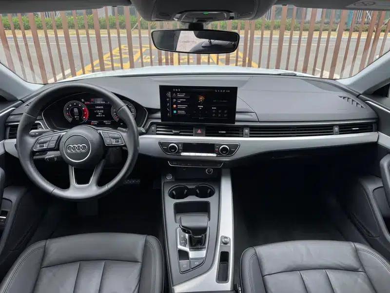 Audi A5 2021 Sportback 40 TFSI Fashionable Elegant Model — миниатюра 5