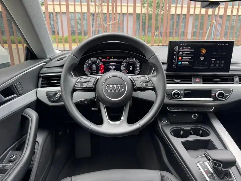 Audi A5 2021 Sportback 40 TFSI Fashionable Elegant Model — миниатюра 8
