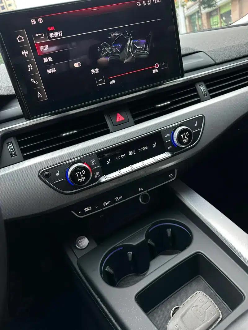 Audi A5 2021 Sportback 40 TFSI Fashionable Elegant Model — миниатюра 16