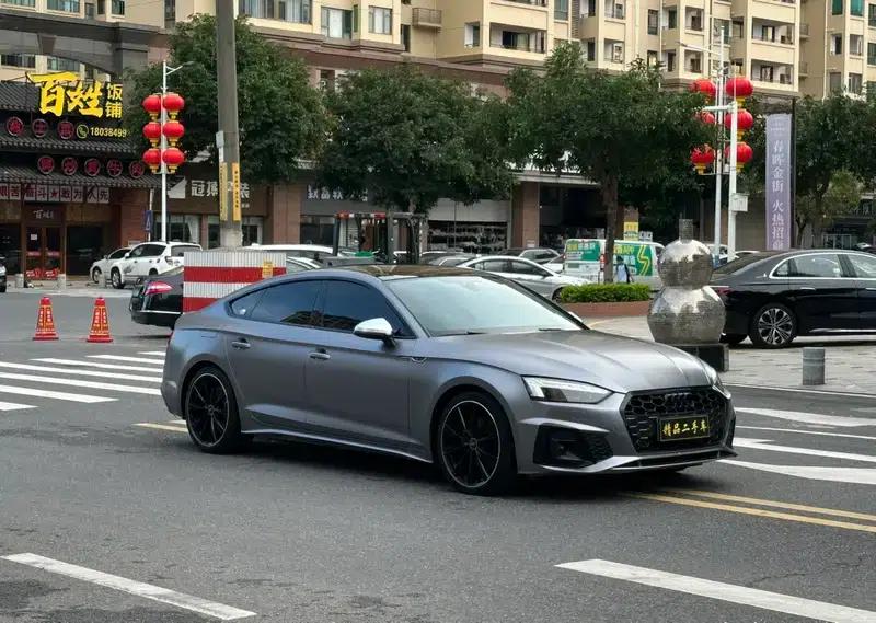 Audi A5 2021 Sportback 40 TFSI Fashionable Elegant Model — миниатюра 3