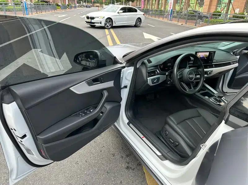 Audi A5 2021 Sportback 40 TFSI Fashionable Elegant Model — миниатюра 25