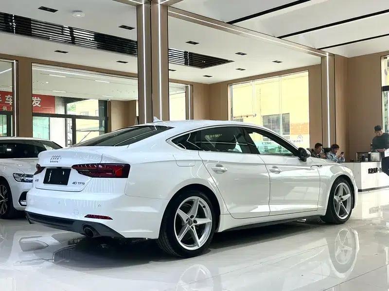 Audi A5 2017 Sportback 40 TFSI Fashion Edition — миниатюра 6