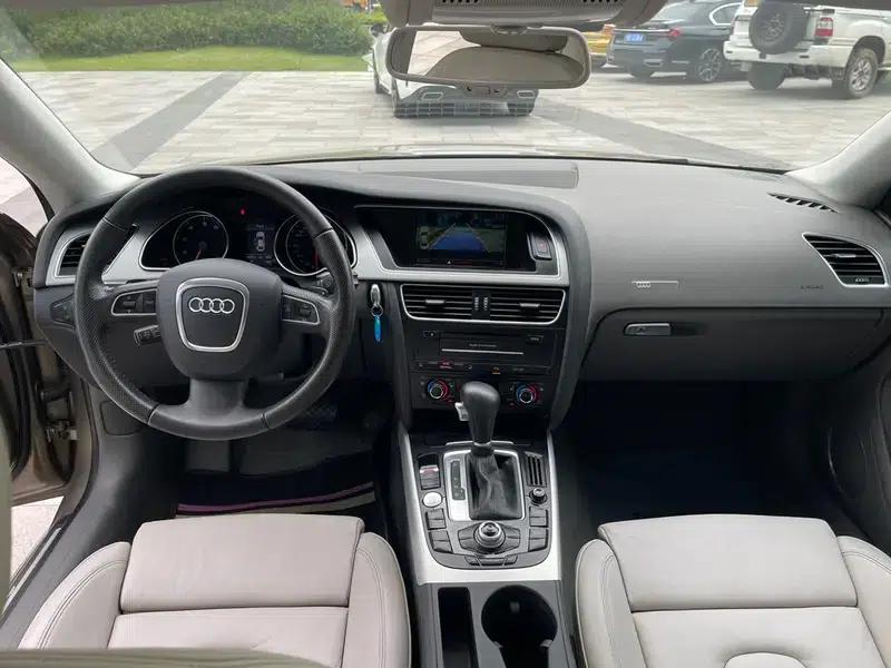 Audi A5 2010 2.0TFSI Sportback Luxury — миниатюра 18