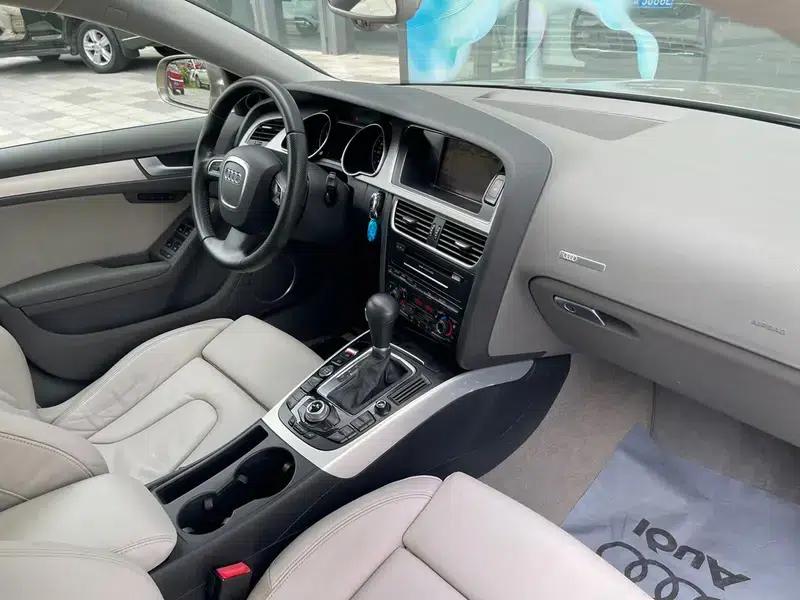 Audi A5 2010 2.0TFSI Sportback Luxury — миниатюра 23