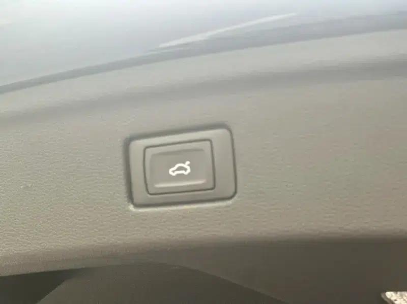 Audi A5 2021 Sportback 40 TFSI Fashionable Elegant Model — миниатюра 11