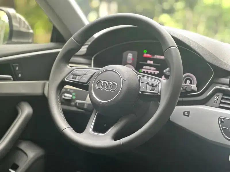 Audi A5 2021 Sportback 40 TFSI Fashionable Elegant Model — миниатюра 17