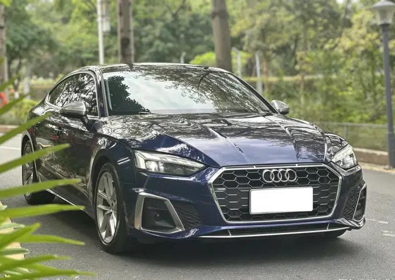Audi A5 2021 Sportback 40 TFSI Fashionable Elegant Model — миниатюра 3