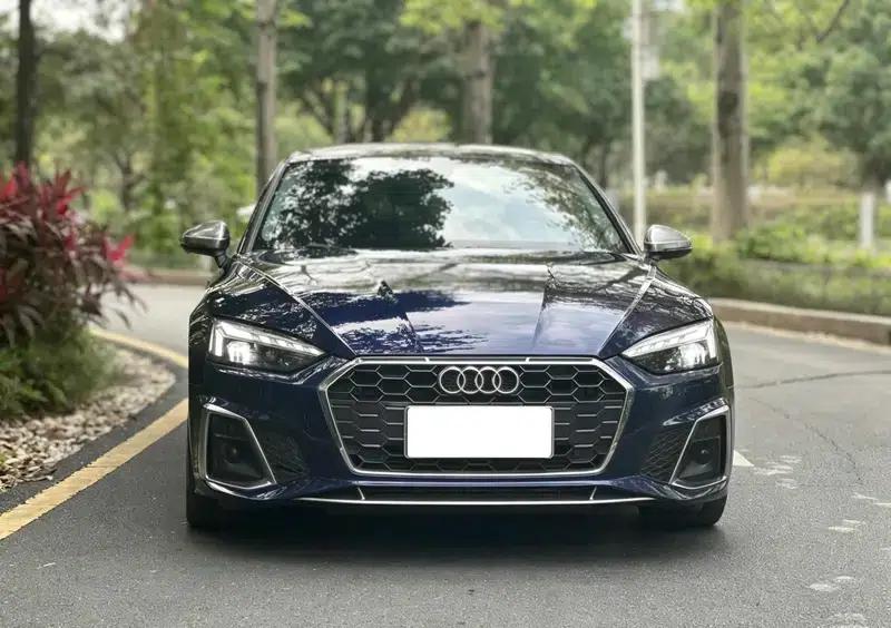 Audi A5 2021 Sportback 40 TFSI Fashionable Elegant Model — миниатюра 8