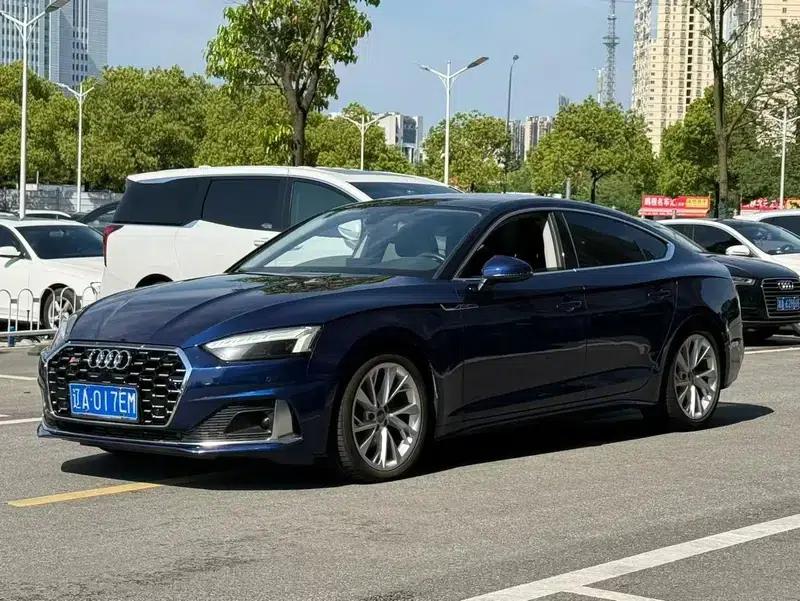 Audi A5 2021 Sportback 40 TFSI Fashionable Elegant Model — миниатюра 1