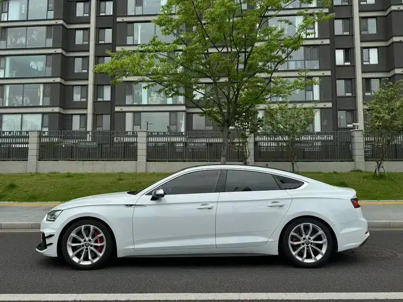Audi A5 2017 Sportback 40 TFSI Fashion Edition — миниатюра 3