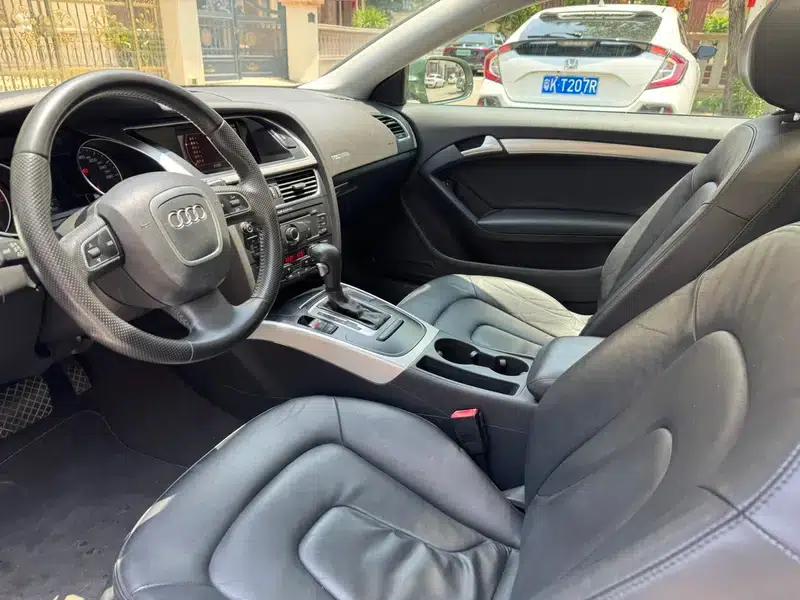 Audi A5 2010 2.0TFSI Sportback Comfort — миниатюра 8