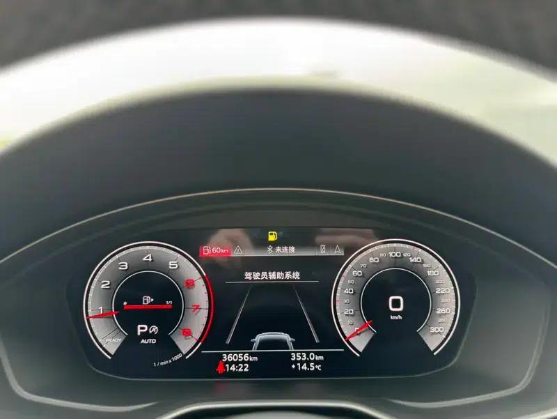 Audi A5 2022 Sportback 40 TFSI Fashionable Elegant Model — миниатюра 8