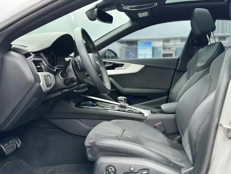 Audi A5 2022 Sportback 40 TFSI Fashionable Elegant Model — миниатюра 10