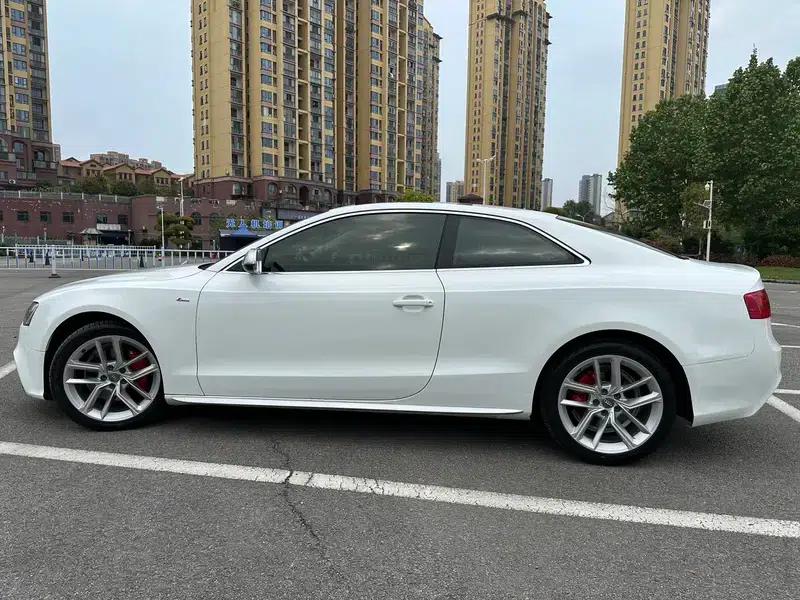 Audi A5 2013 Coupe 40 TFSI quattro — миниатюра 4