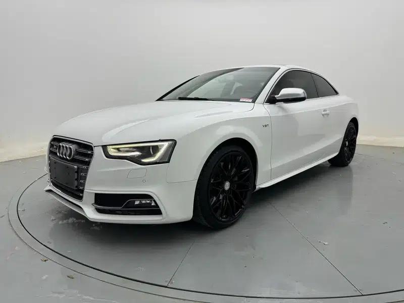 Audi A5 2013 Coupe 40 TFSI Fashion Edition — миниатюра 1