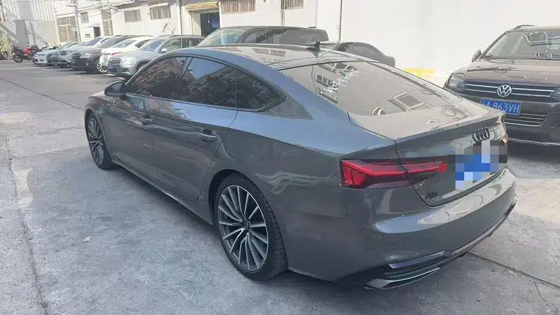 Audi A5 2023 Sportback 40 TFSI quattro Luxury Dynamic — миниатюра 4