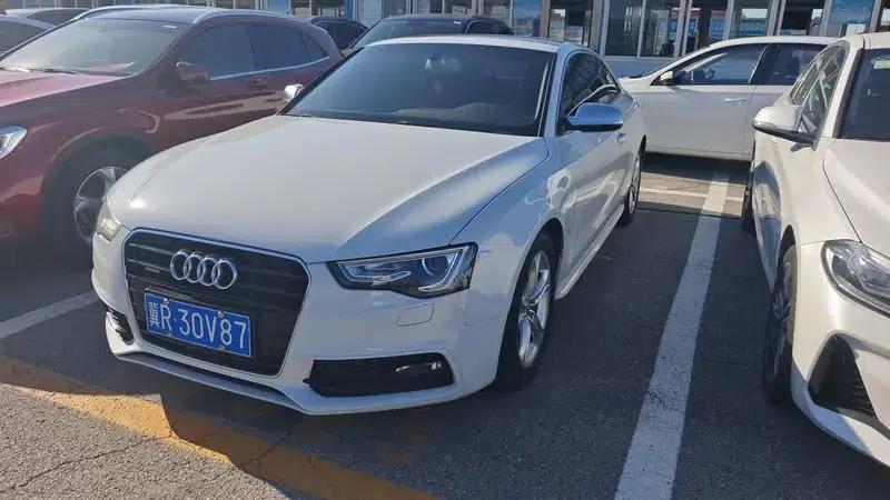 Audi A5 2013 Coupe 40 TFSI quattro — миниатюра 1