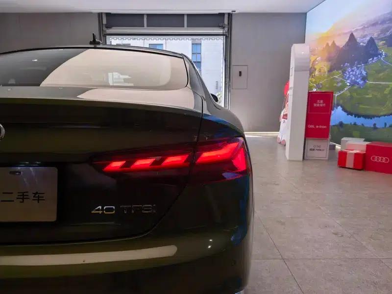 Audi A5 2024 Sportback 40 TFSI Fashion Dynamic Edition — миниатюра 4