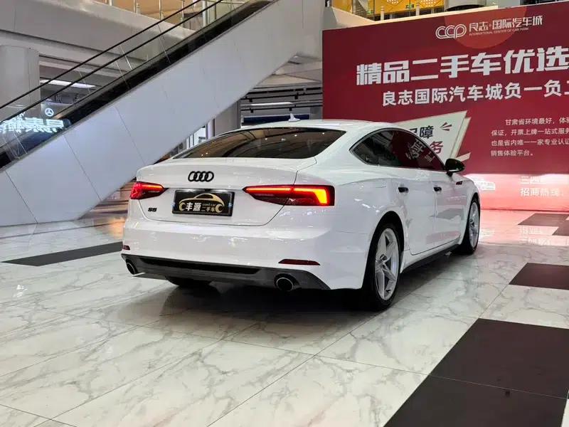 Audi A5 2017 Sportback 40 TFSI Fashion Edition — миниатюра 6