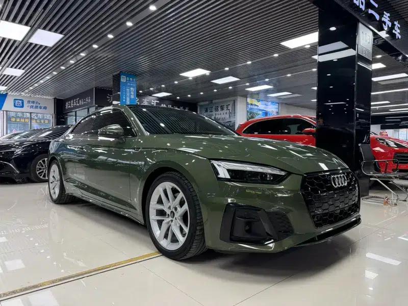 Audi A5 2023 Coupe 40 TFSI Fashion Dynamic Edition — миниатюра 3