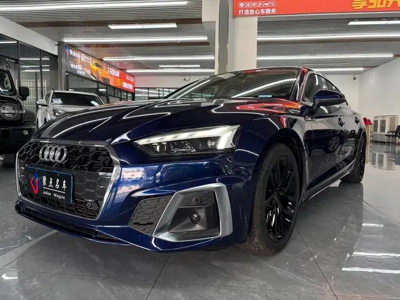 Audi A5 2021 Sportback 40 TFSI Fashionable Elegant Model — миниатюра 1
