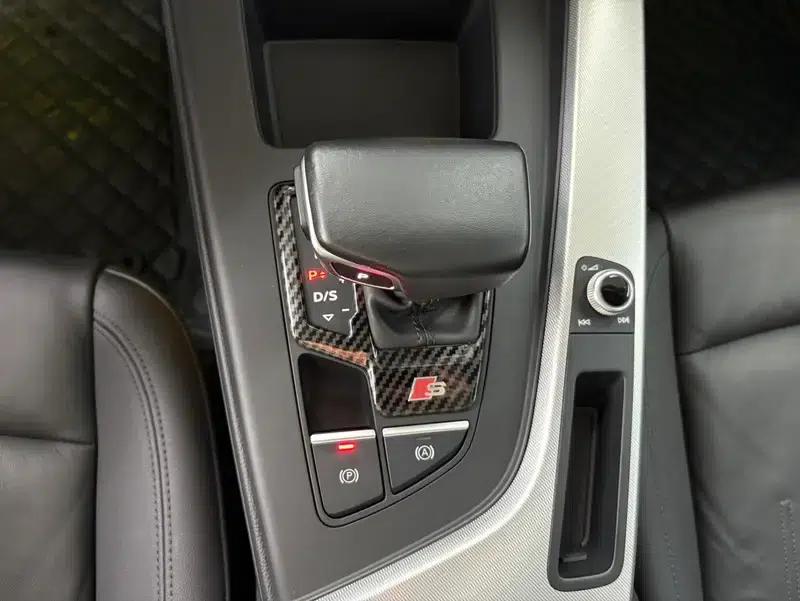 Audi A5 2021 Sportback 40 TFSI Fashionable Elegant Model — миниатюра 11