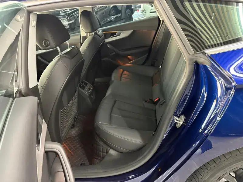 Audi A5 2021 Sportback 40 TFSI Fashionable Elegant Model — миниатюра 13