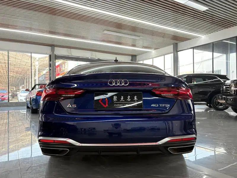Audi A5 2021 Sportback 40 TFSI Fashionable Elegant Model — миниатюра 5
