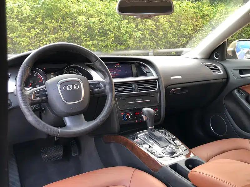 Audi A5 2010 2.0TFSI Sportback Luxury — миниатюра 11